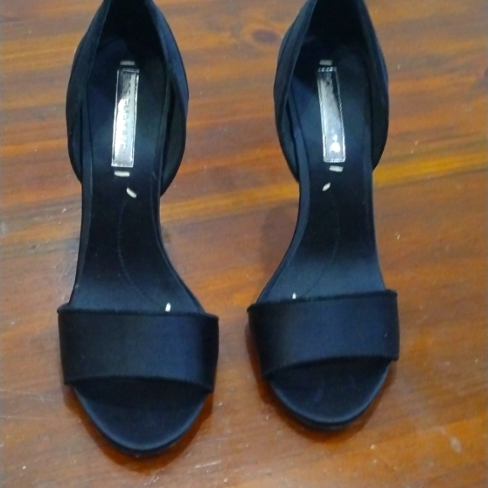 BCBGMAXAZRIA Black Satin Stilletos.....Size 7.5